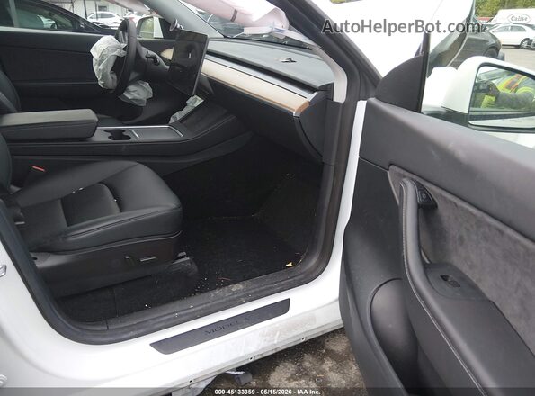 5YJYGDEE1MF208180 2021 TESLA MODEL Y White Front interior view