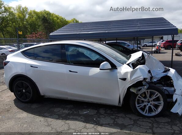 5YJYGDEE1MF208180 2021 TESLA MODEL Y White Rear interior view