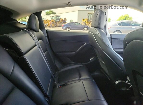 5YJYGDEE2MF115720 2021 TESLA MODEL Black Rear seats view