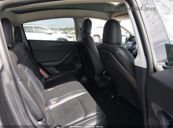 5YJYGDEE5LF010362 2020 TESLA MODEL Y Gray VIN կոդի պիտակի տեսք