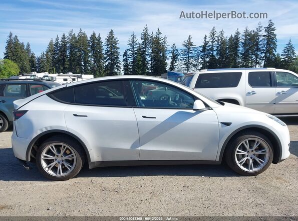 5YJYGDEE5LF015707 2020 TESLA MODEL Y White Vista interior trasera
