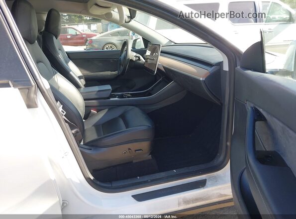5YJYGDEE5LF015707 2020 TESLA MODEL Y White Vista interior delantera