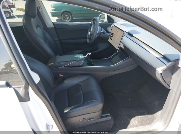 5YJYGDEE6MF100265 2021 TESLA MODEL Y White Widok wnętrza z przodu