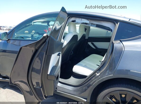 5YJYGDEE7MF245721 2021 TESLA MODEL Y Gray VIN կոդի պիտակի տեսք