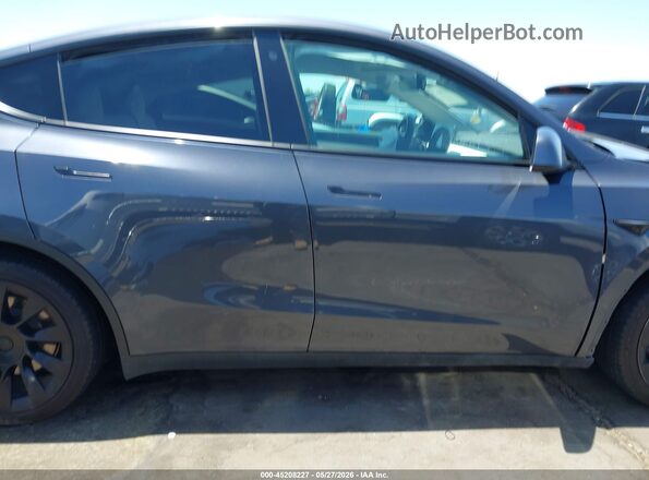 5YJYGDEE7MF245721 2021 TESLA MODEL Y Gray Սալոնի հետևի տեսք