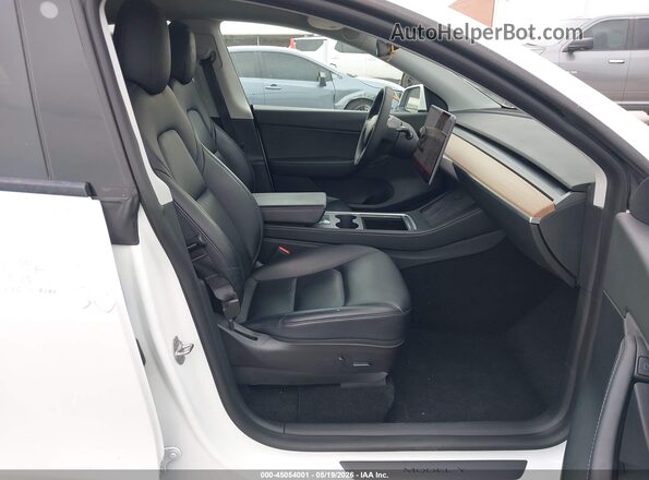 5YJYGDEE9MF208198 2021 TESLA MODEL Y White Вид салону спереду