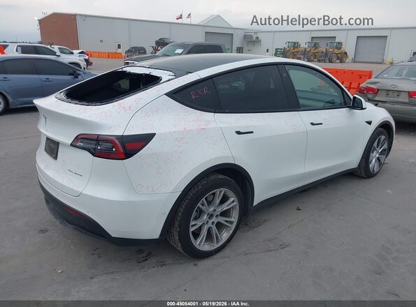 5YJYGDEE9MF208198 2021 TESLA MODEL Y White 