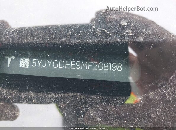 5YJYGDEE9MF208198 2021 TESLA MODEL Y White 