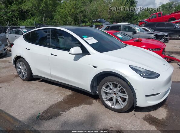 5YJYGDEE9MF304896 2021 TESLA MODEL Y Белый Вид щитка приборов
