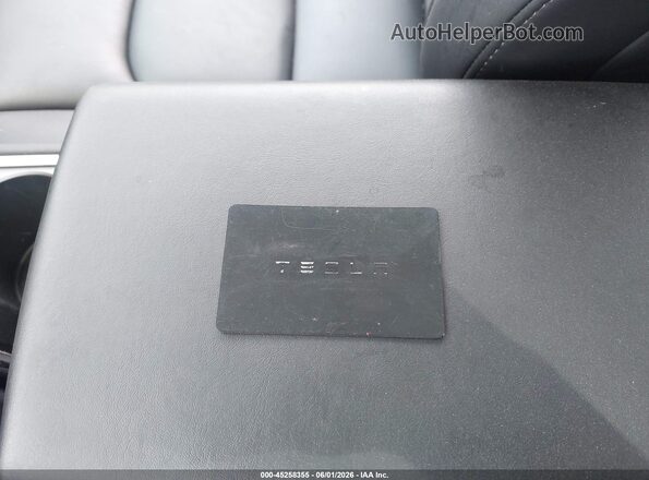 5YJYGDEF2MF137600 2021 TESLA MODEL Y White Vista del salpicadero