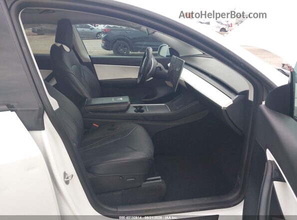 5YJYGDEF6MF302709 2021 TESLA MODEL Y White Vista interior delantera