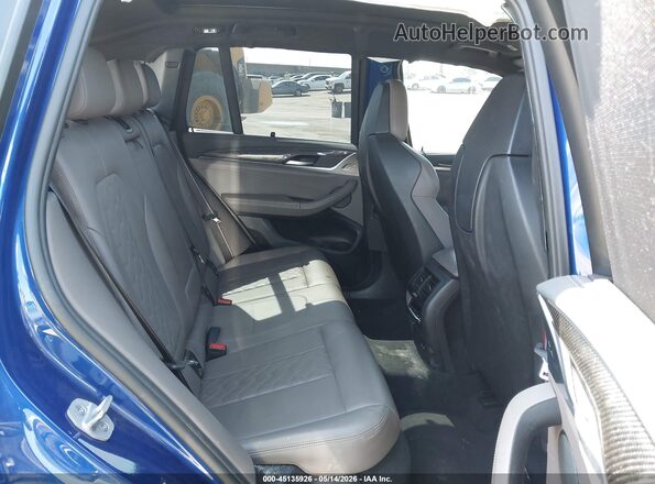 5YM13EC09P9R51282 2023 BMW X3 Blue VIN კოდის სტიკერის ხედი