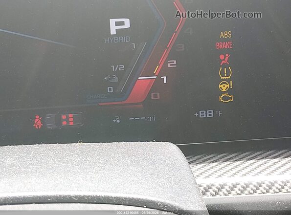 5YM23CS01R9V51522 2024 BMW XM Green 