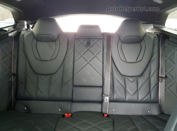 5YM23CS09R9X18080 2024 BMW XM Black უკანა სავარძლების ხედი