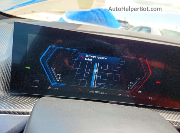 5YM23CS0XS9Z18374 2025 BMW XM Blue Instrument cluster view