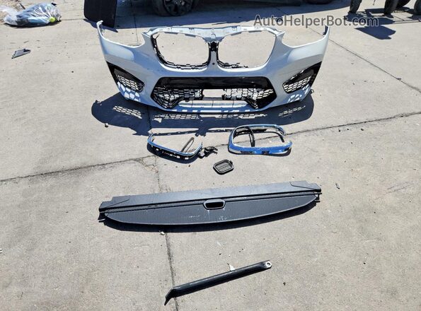 5YMTS0C05M9D81715 2021 BMW X3 White Вид наклейки з VIN-кодом