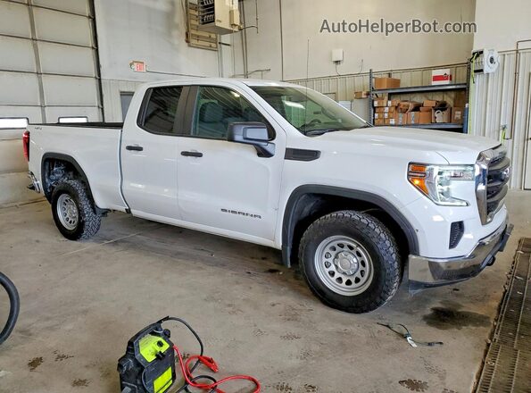 1GTR9AED7NZ161303 2022 GMC SIERRA Белый Вид спереди