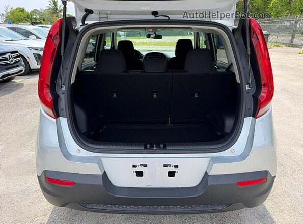 KNDJ23AU5L7098729 2020 KIA SOUL Серебряный 