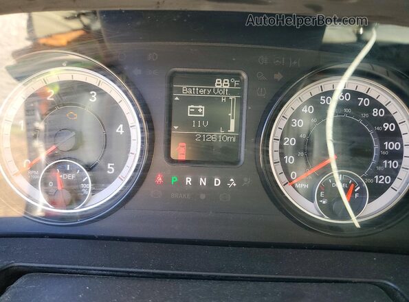 1C6RR7KM4KS726528 2019 RAM 1500 White 