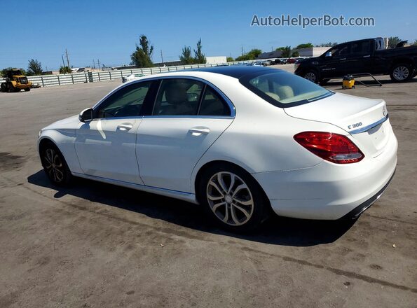 55SWF4JBXHU201125 2017 MERCEDES-BENZ C White Rear right