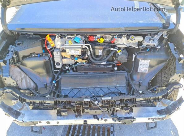 7G2CEHED3SA077646 2025 TESLA CYBERTRUCK Silver Widok naklejki z numerem VIN