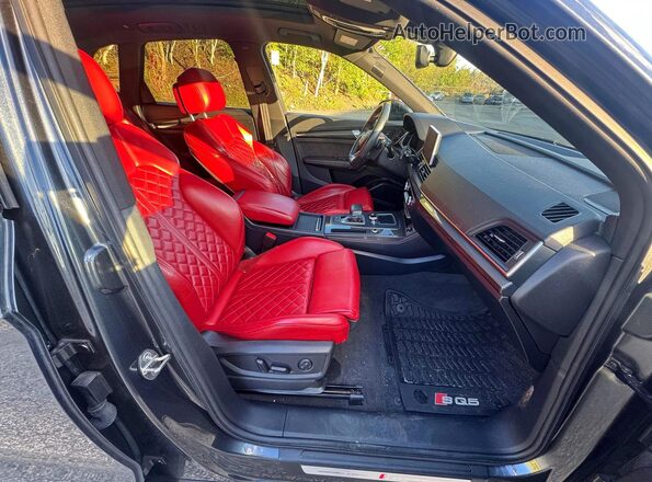 WA1C4AFY4K2020158 2019 AUDI SQ5 Black Вид спереду