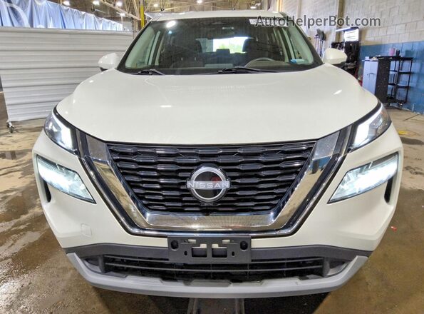 5N1BT3BBXNC720729 2022 NISSAN ROGUE Белый Вид спереди