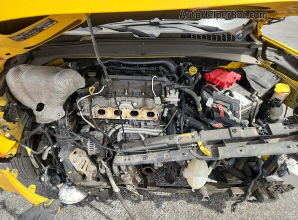 ZACCJABB3JPH84216 2018 JEEP RENEGADE Yellow Vista del compartimento del motor