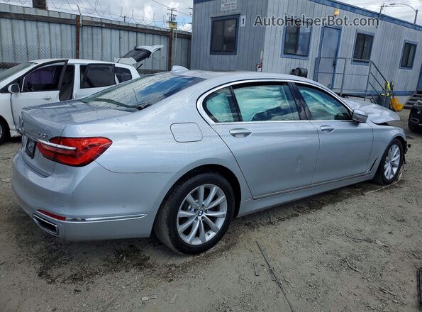 WBA7F0C50JGM23722 2018 BMW 7 SERIES Silver Przód prawy