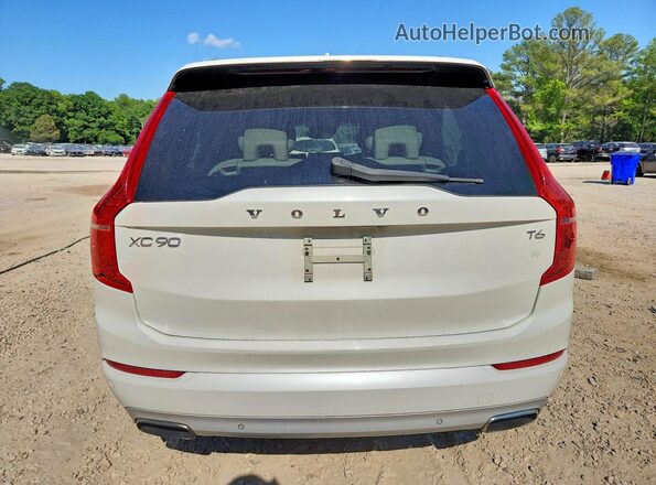 YV4A22PK9H1143372 2017 VOLVO XC90 Белый Вид салона спереди