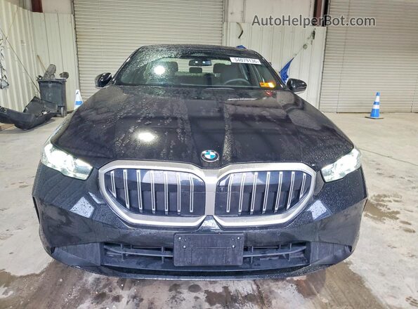 WBA53FJ01SCT20361 2025 BMW 5 SERIES Black Вид ззаду