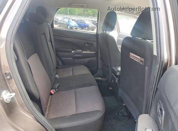 JA4AR3AU4JZ028937 2018 MITSUBISHI OUTLANDER Brown 