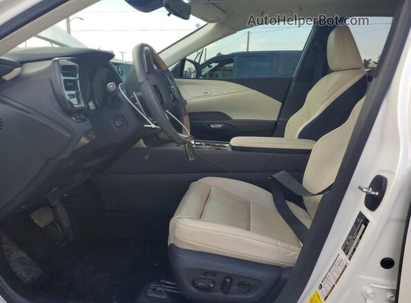 2T2BBMCA6PC011496 2023 LEXUS RX Белый Вид панели приборов