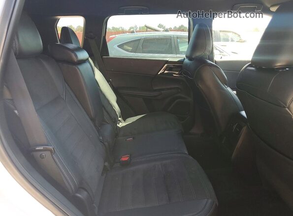 JA4J3UA89PZ024188 2023 MITSUBISHI OUTLANDER White Вид підкапотного простору
