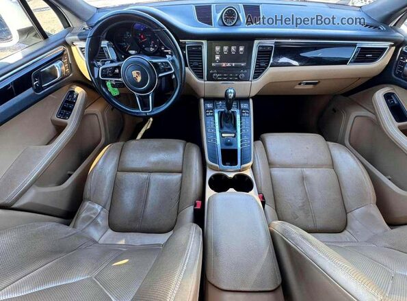 WP1AA2A53JLB08909 2018 PORSCHE MACAN White 