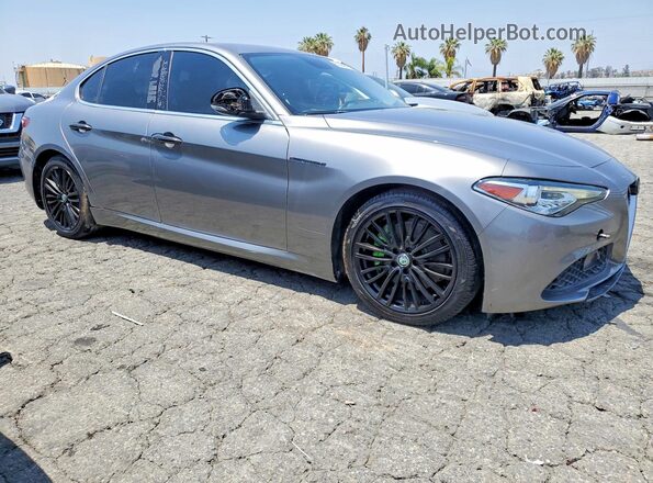 ZARFAECN8J7567048 2018 ALFA ROMEO GIULIA Gray Vista frontal