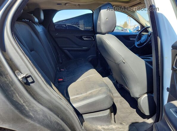 SADCJ2FX0LA649164 2020 JAGUAR F-PACE Белый Вид задней части салона