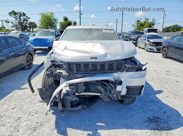 1C4RJKAG0P8842070 2023 JEEP CHEROKEE Серебряный 