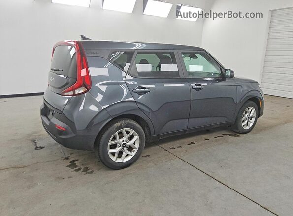 KNDJ23AU5N7816489 2022 KIA SOUL Серый Передняя правая четверть