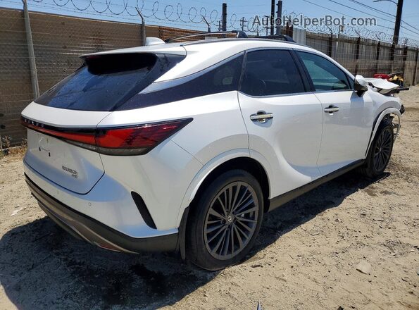 2T2BBMCAXRC053933 2024 LEXUS RX White 