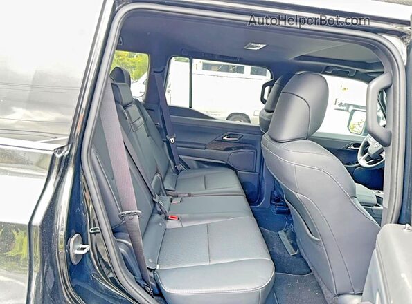 JTJTBCDX9S5070972 2025 LEXUS GX Зеленый Вид салона спереди