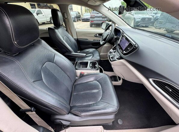 2C4RC1BG7NR154345 2022 CHRYSLER PACIFICA Black 