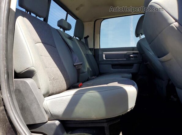3C63RRHL3HG528829 2017 RAM 3500 Black Widok wnętrza z tyłu