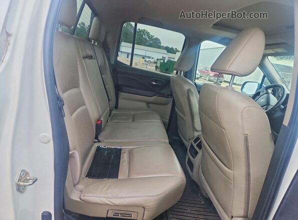 5FPYK3F79LB008792 2020 HONDA RIDGELINE White Вид задньої частини салону