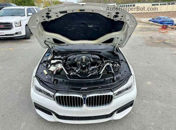 WBA7F2C52KB240316 2019 BMW 7 SERIES White Հետևի տեսք
