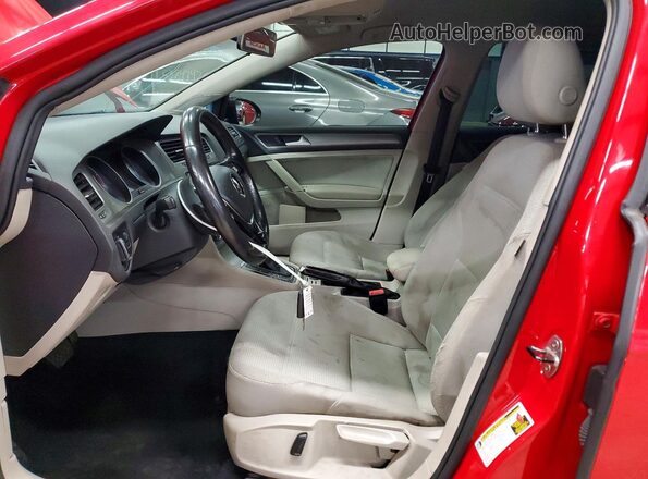 3VW017AU6HM518014 2017 VOLKSWAGEN GOLF Red 