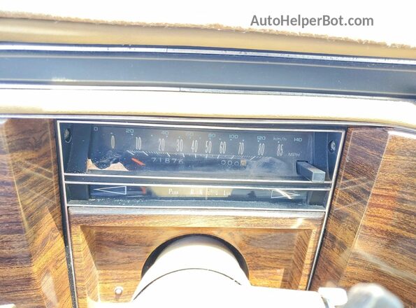6B69S8Q234934 1978 CADILLAC FLEETWOOD Gold Вид щитка приладів