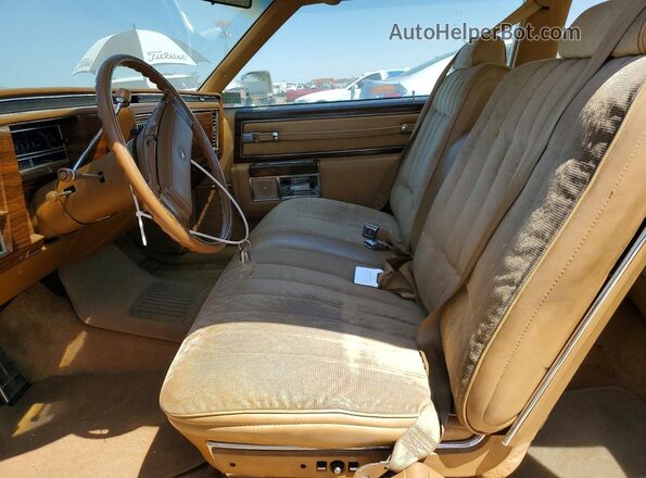 6D47S7Q294196 1977 CADILLAC DEVILLE Beige Widok wnętrza z przodu