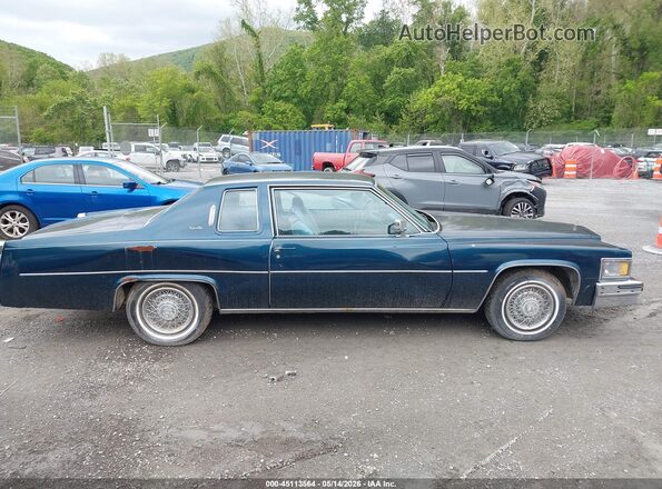 6D47S99246178     1979 CADILLAC DEVILLE Синий Вид задней части салона