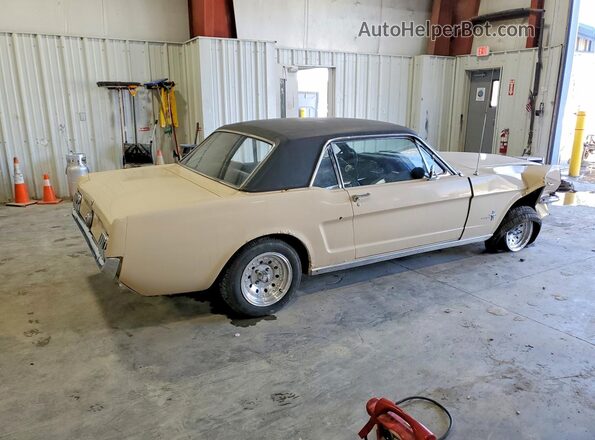 6F07T38999 1966 FORD MUSTANG Cream Rear right